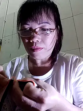 Snapshot of Sana-vn chatting on 02.16.26 Sana-vn online show from 02.16.26