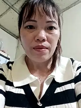 Snapshot of Sana-vn chatting on 02.22.26 Sana-vn online show from 02.22.26