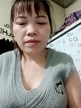 Snapshot of Sana-vn chatting on 02.24.26 Sana-vn online show from 02.24.26