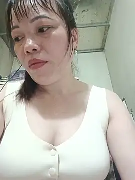 Snapshot of Sana-vn chatting on 06.16.26 Sana-vn online show from 06.16.26