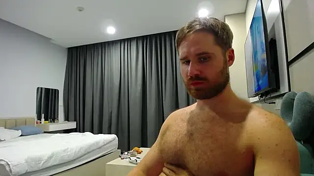 LorenzoLux online show from 04.06.26