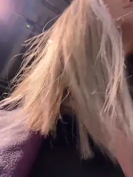 Snapshot of NaughtyNinky chatting on 02.13.26 NaughtyNinky online show from 02.13.26