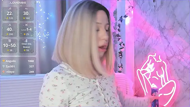 Necucubi02 online show from 01.19.26