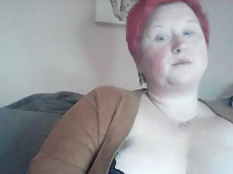 Snapshot of BustyRedxx chatting on 05.15.26 BustyRedxx online show from 05.15.26