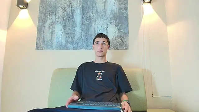 Snapshot of SEBASS_R chatting on 01.09.26 SEBASS R online show from 01.09.26