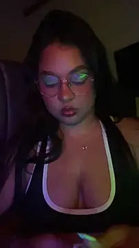 Isabella Belmont online show from 04.22.26