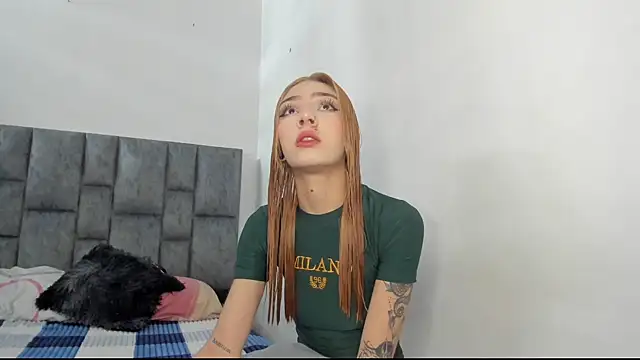 Snapshot of emily_pons chatting on 01.18.26 emily pons online show from 01.18.26