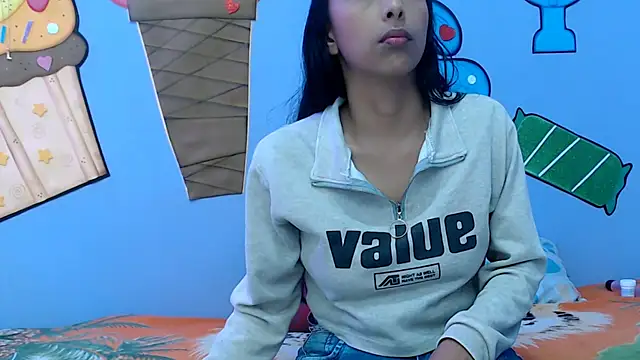 skinnysexzara18 online show from 01.16.26