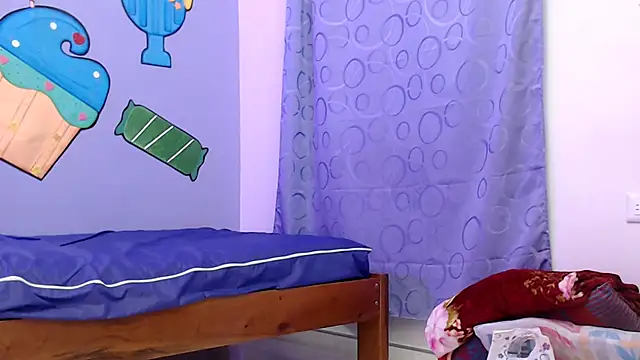 Snapshot of skinnysexzara18 chatting on 02.01.26 skinnysexzara18 online show from 02.01.26