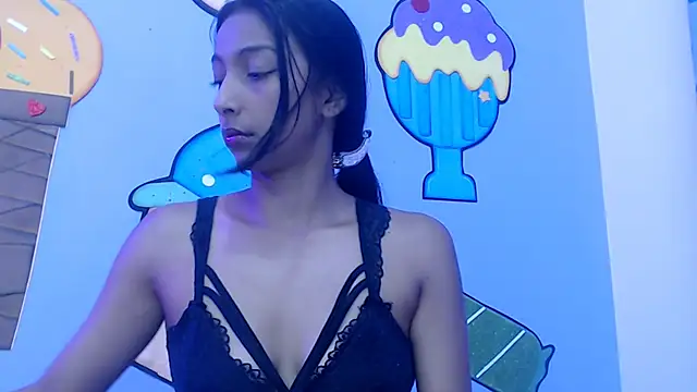 Snapshot of skinnysexzara18 chatting on 02.03.26 skinnysexzara18 online show from 02.03.26