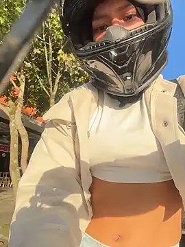 TaylorrHill online show from 06.20.26