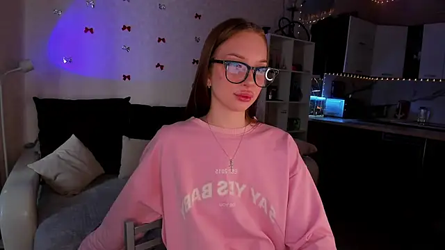 Snapshot of LababyAlice chatting on 01.12.26 LababyAlice online show from 01.12.26