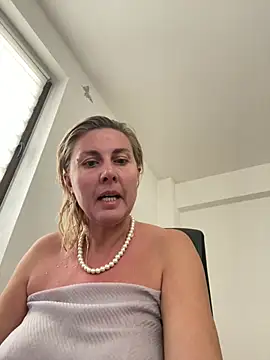 Amelia9798 online show from 01.10.26