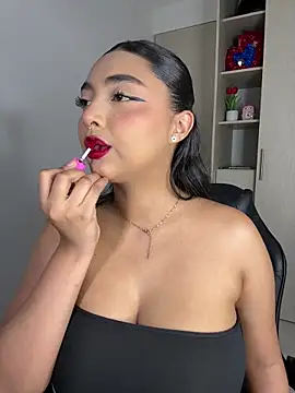 Snapshot of SASHASTRADA_ chatting on 02.17.26 SASHASTRADA online show from 02.17.26