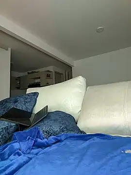 Snapshot of SASHASTRADA_ chatting on 02.28.26 SASHASTRADA online show from 02.28.26