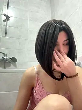 Snapshot of Lily_Lii chatting on 01.05.26 Lily Lii online show from 01.05.26