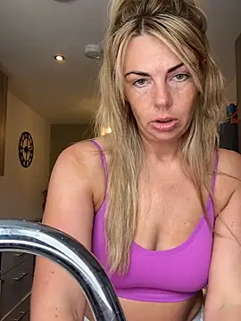 Scarlett the girlnextdoor online show from 05.19.26
