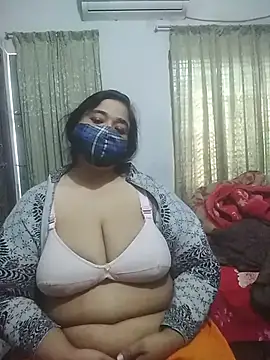 momo loves online show from 02.18.26