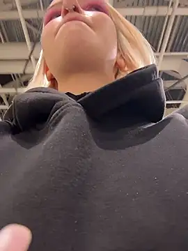 Snapshot of AshleyMur chatting on 01.10.26 AshleyMur online show from 01.10.26