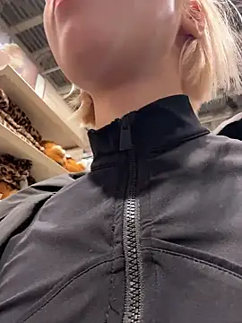 Snapshot of AshleyMur chatting on 01.11.26 AshleyMur online show from 01.11.26