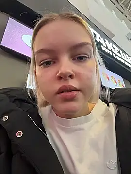 Snapshot of AshleyMur chatting on 01.13.26 AshleyMur online show from 01.13.26