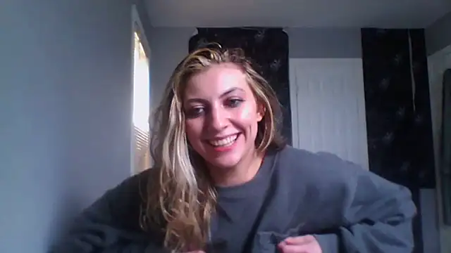 KellyKardashian online show from 04.18.26