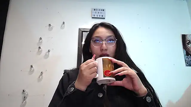 abril onnel online show from 01.23.25