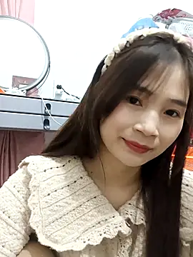 Snapshot of cupboard-1 chatting on 01.08.26 cupboard-1 online show from 01.08.26