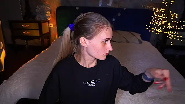 DiamondNina online show from 04.13.26