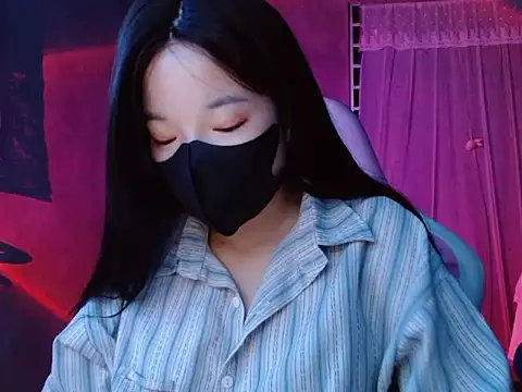 Snapshot of -Tamy- chatting on 02.16.26 -Tamy- online show from 02.16.26