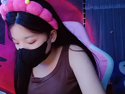 Snapshot of -Tamy- chatting on 02.17.26 -Tamy- online show from 02.17.26