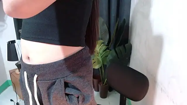 Pretty Lys online show from 01.18.26