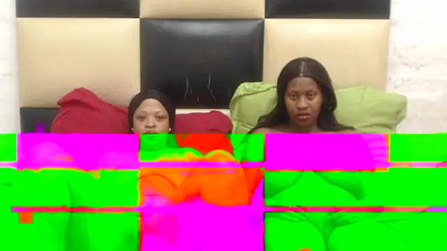 Snapshot of SWEET_MELONSxxx chatting on 04.08.26 SWEET MELONSxxx online show from 04.08.26