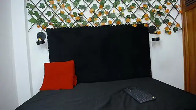 vsamanthaper1 online show from 04.10.26