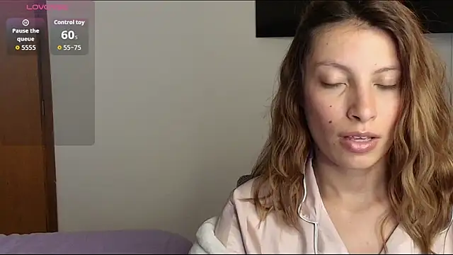 Sweet moon v  online show from 03.27.26