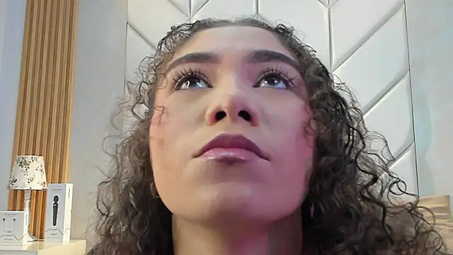 CamilaCastillo online show from 05.12.26