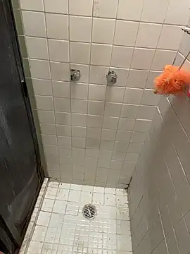 Snapshot of wolfbucker chatting on 01.13.26 wolfbucker online show from 01.13.26