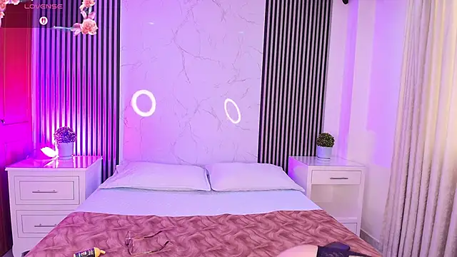 DafneHills  online show from 01.07.26