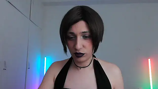 HoneyValentine online show from 02.04.26