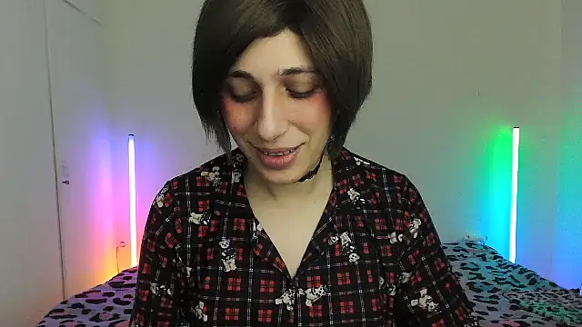 HoneyValentine online show from 02.18.26