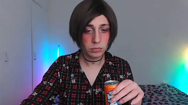 HoneyValentine online show from 03.07.26