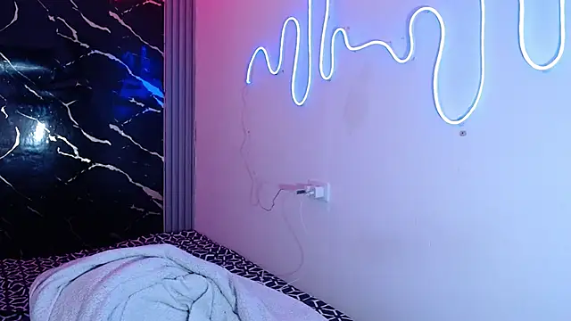 Snapshot of jamescurly00 chatting on 02.17.26 jamescurly00 online show from 02.17.26