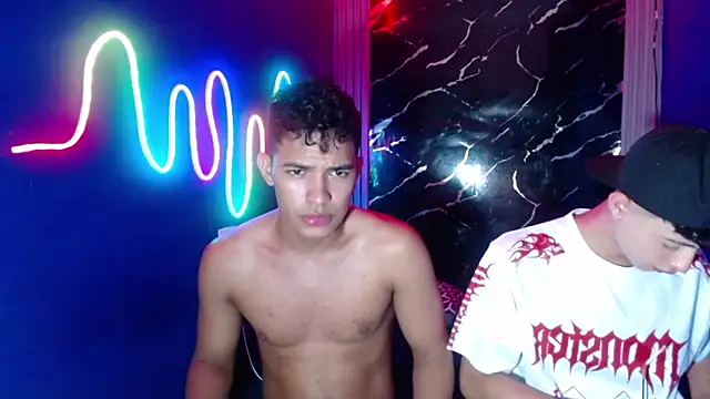 jamescurly00 online show from 04.11.26