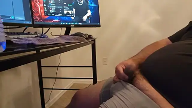 Snapshot of alexandercubo chatting on 01.15.26 alexandercubo online show from 01.15.26