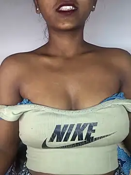 Royal-girl78 online show from 01.06.26