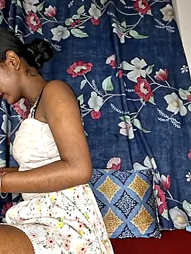 Royal-girl78 online show from 02.03.26