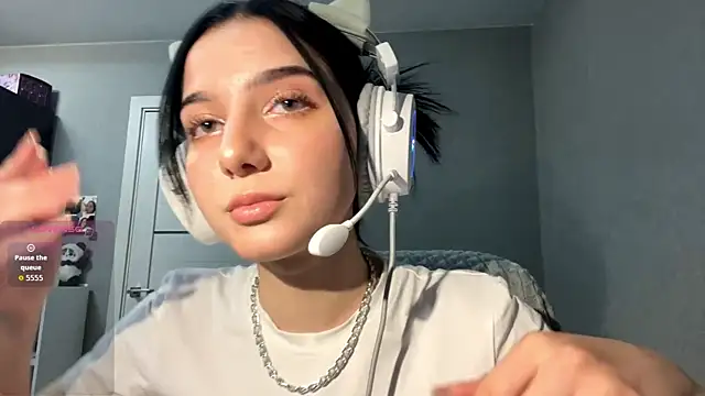 TomiRodenberg online show from 01.17.26