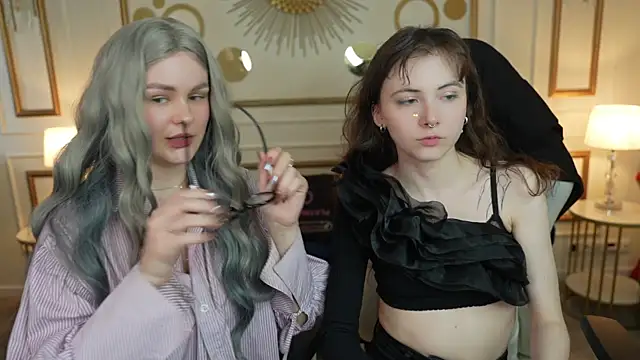 Snapshot of Orly_flame chatting on 04.03.26 Orly flame online show from 04.03.26