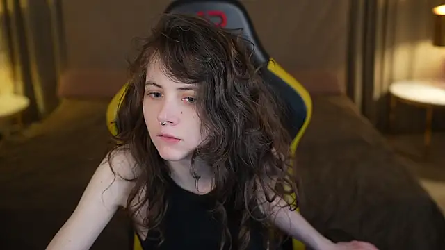 Snapshot of Orly_flame chatting on 04.06.26 Orly flame online show from 04.06.26