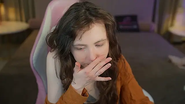 Snapshot of Orly_flame chatting on 04.16.26 Orly flame online show from 04.16.26